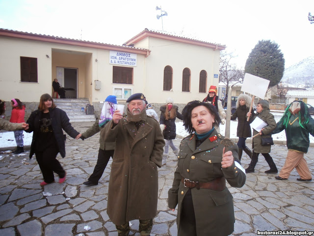 Τήρησαν το έθιμο οι γυναίκες του Συλλόγου ''Διαμαντόνυφη'' και... ντύθηκαν Λουκατσάρια παρά το τσουχτερό κρύο [photo] - Φωτογραφία 3