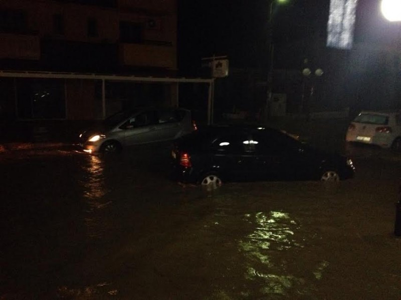 Εικόνες χάους από την κακοκαιρία στα Χανιά... [photos] - Φωτογραφία 12