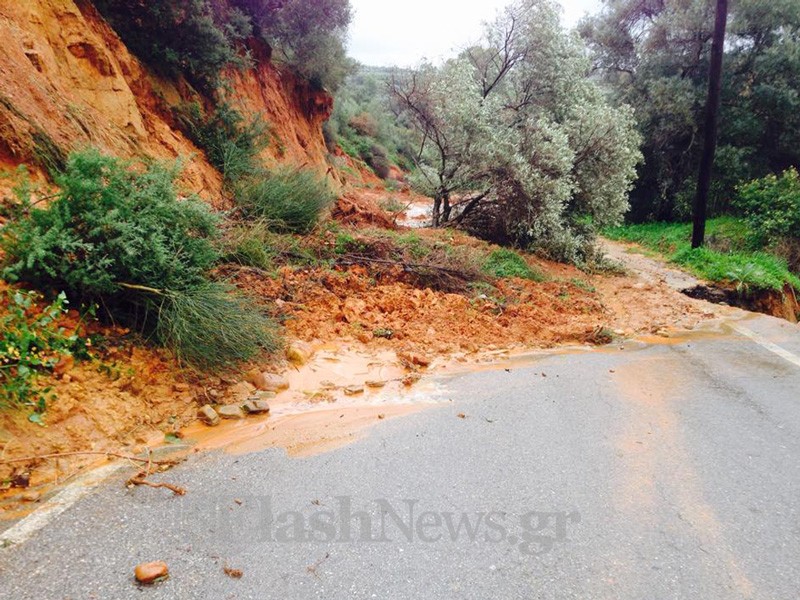 Εικόνες χάους από την κακοκαιρία στα Χανιά... [photos] - Φωτογραφία 6