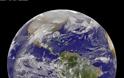 Έτσι μπήκε στο 2015 η Γη: Η φωτογραφία της NASA, μόλις άλλαξε η χρονιά - Φωτογραφία 2
