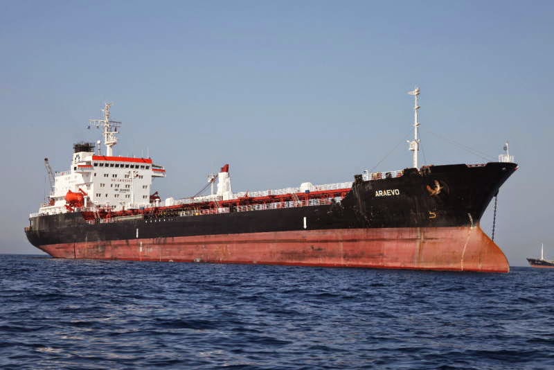 Οργή για την επίθεση του λιβυκού στρατού στο ελληνικών συμφερόντων δεξαμενόπλοιο - Φωτογραφία 1