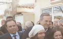 Στη Θράκη ο Σαμαράς – Υποσχέθηκε... γέφυρες και έβγαλες selfies με τους πολίτες [video + photos]