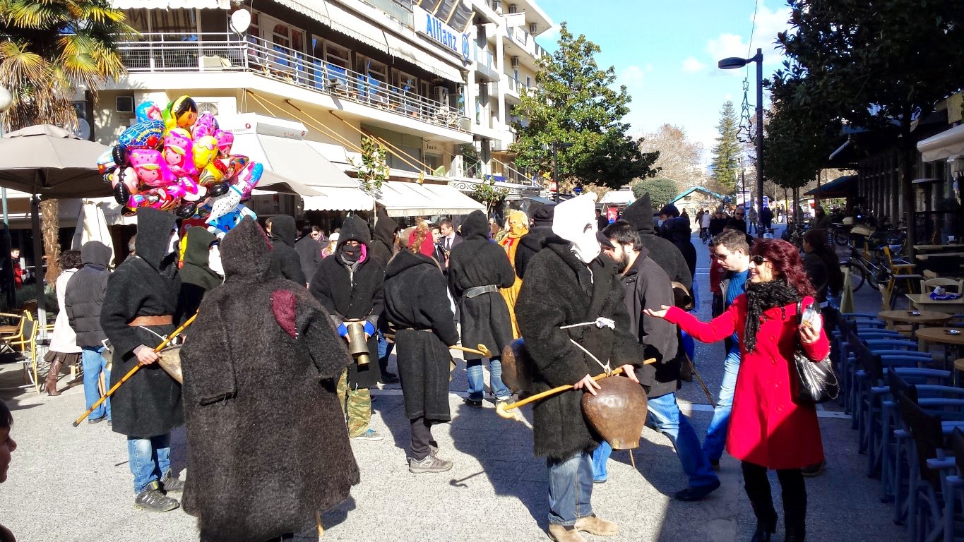 Οι... νύφες βγήκαν στα Τρίκαλα και ξεσήκωσαν τον κόσμο [photos] - Φωτογραφία 3