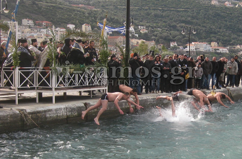 Mε τσουχτερό κρύο τα Θεοφάνεια στη Σάμο! [photos] - Φωτογραφία 10