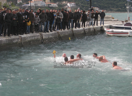 Mε τσουχτερό κρύο τα Θεοφάνεια στη Σάμο! [photos] - Φωτογραφία 3