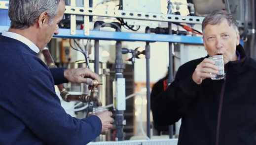 Ο Μπιλ Γκέιτς πίνει νερό από ανθρώπινα περιττώματα για να σώσει τον κόσμο [photos + video] - Φωτογραφία 4