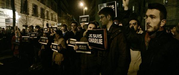 Η Ευρώπη φωνάζει «Je Suis Charlie»: Χιλιάδες στους δρόμους σε συγκεντρώσεις διαμαρτυρίας - Φωτογραφία 4