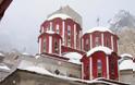 5825 - Μοναδικές φωτογραφίες του Ηλία Βουτσινά από την χιονισμένη Ι.Μ. Αγίου Παύλου - Φωτογραφία 11