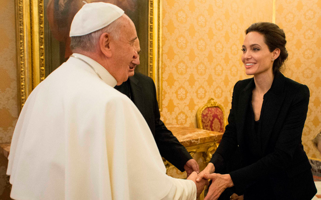 Συνάντηση της Αντζελίνα Τζολί με τον Πάπα - Φωτογραφία 3