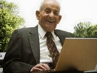ΑΥΤΟΣ ο Παππούς δεν υπάρχει: φτιάχνει computer που έχει παγώσει [Video] - Φωτογραφία 1