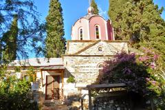 5839 - Φωτογραφίες του κοιμητηριακού ναού και του κοιμητηρίου της Ιεράς Μονής Δοχειαρίου