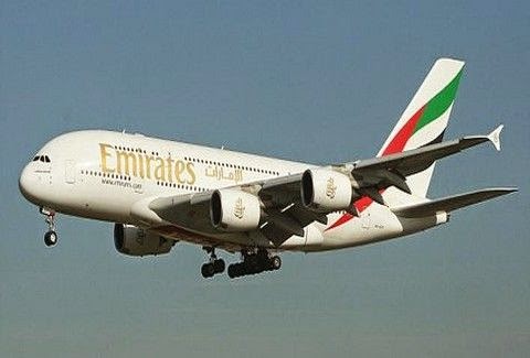 ΣΥΜΒΑΙΝΕΙ ΤΩΡΑ: Αεροσκάφος της Emirates άλλαξε πορεία πάνω από την Γερμανία...Tι συμβαίνει; [photo] - Φωτογραφία 1