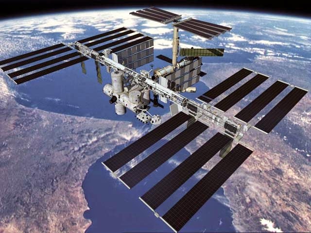 Ασφαλείς οι αστροναύτες του Διεθνούς Διαστημικού Σταθμού - Φωτογραφία 1