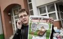 Ο ιδρυτής της Charlie Hebdo ρίχνει τα πυρά του στον νεκρό Σαρμπ: Εσύ φταις για το μακελειό...