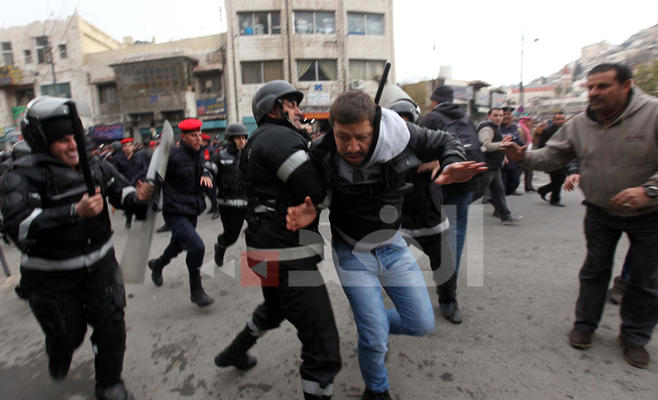 Τεράστιες διαδηλώσεις κατά του Charlie Hebdo [video + photos] - Φωτογραφία 3