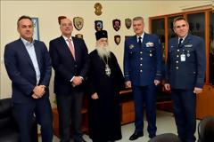 Επίσκεψη ΥΕΘΑ Νίκου Δένδια στο Εργοστάσιο Τηλεπικοινωνιακών - Ηλεκτρονικών Μέσων (ΕΤΗΜ) και στον χώρο που παραχωρεί η ΠΑ στον δήμαρχο Γλυφάδας για την κατασκευή δημοτικού κοιμητηρίου
