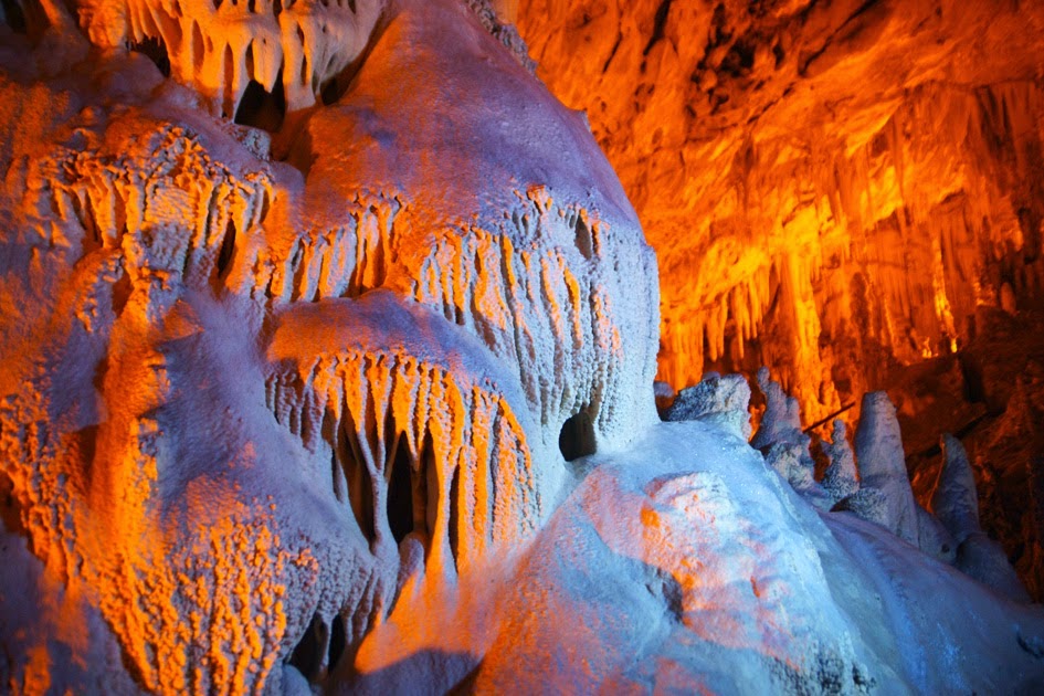 1 εκ. 500 χιλ. χρόνια χρειάστηκαν για να σχηματιστούν οι σταλακτίτες και σταλαγμίτες του σπηλαίου Περάματος Ιωαννίνων! - Φωτογραφία 1