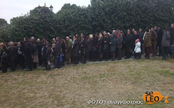 Ουρές στη Θεσσαλονίκη για να προσκυνήσουν οι πιστοί τον τάφο του Αγίου - Γέροντα Παΐσιου! [photos] - Φωτογραφία 3