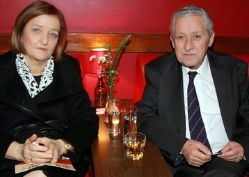 Αυτές είναι οι γυναίκες των πολιτικών αρχηγών των Eλληνικών κομμάτων...[photos] - Φωτογραφία 3
