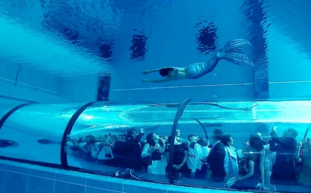 Βουτιά στην πιο βαθιά πισίνα του κόσμου - Φωτογραφία 4