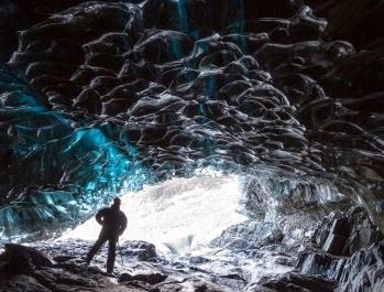 ΘΑ ΣΑΣ ΚΑΘΗΛΩΣΕΙ: Το ΥΠΕΡΟΧΟ σπήλαιο πάγων της Ισλανδίας [photos] - Φωτογραφία 1
