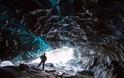 ΘΑ ΣΑΣ ΚΑΘΗΛΩΣΕΙ: Το ΥΠΕΡΟΧΟ σπήλαιο πάγων της Ισλανδίας [photos] - Φωτογραφία 9