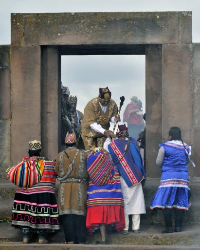 Βολιβία: Δείτε τον πρόεδρο Μοράλες σαν... αυτοκράτορα των Ίνκας [photos] - Φωτογραφία 5