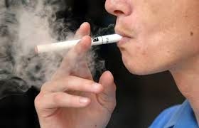 Το ηλεκτρονικό τσιγάρο εώς και 15 φορές πιο καρκινογόνο από το συμβατικό! - Φωτογραφία 1