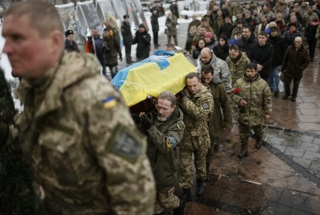 Μέσα σε 9 μήνες 5.000 νεκροί στην Ουκρανία - Φωτογραφία 1