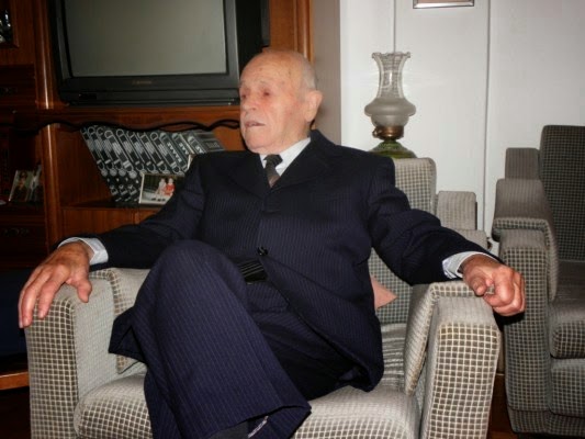 Κατευόδιο στα 96 του για τον Έφεδρο Ανθυπολοχαγό της Αλβανίας, το Ναουσαίο Χρυσάφη Μέσκο - Φωτογραφία 2
