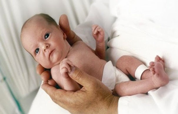 Λιποβαρή μωρά: Όλα όσα πρέπει να γνωρίζουμε - Φωτογραφία 1