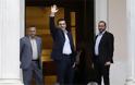 Στο Μαξίμου ο νέος Πρωθυπουργός Αλέξης Τσίπρας - απών από την τελετή ο Σαμαράς
