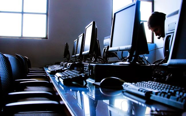 Έκλεψαν υπολογιστές από σχολείο της Κέρκυρας - Φωτογραφία 1