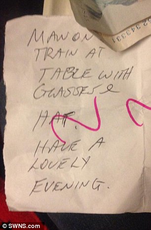 Το σημείωμα επιβάτη τρένου σε άγνωστη συνεπιβάτιδά του, ανύπαντρη μητέρα, που έγινε viral! [photo] - Φωτογραφία 3