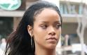 Rihanna: 8,5 χιλιάδες ευρώ της κόστισε αυτή η εμφάνιση! [photos] - Φωτογραφία 5