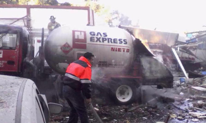 ΝΕΟΤΕΡΑ για την τραγωδία στο μαιευτήριο του Μεξικού - Δείτε βίντεο από την στιγμή της έκρηξης [video + photos] - Φωτογραφία 7