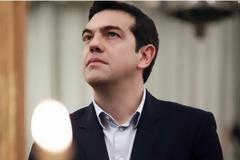 Πρόκληση χωρίς όρια: O Τσίπρας είναι τουρκόσπορος... [photos]