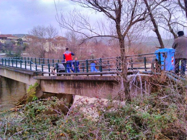 Εικόνες βιβλικής καταστροφής στην Άρτα... [photos] - Φωτογραφία 2