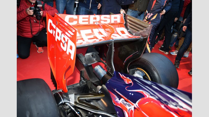 Αποκαλυπτήρια για Toro Rosso STR10 - Φωτογραφία 3