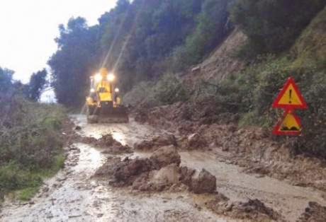 Αίτημα να κηρυχθεί ο Δήμος Αγρινίου σε κατάσταση έκτακτης ανάγκης - Φωτογραφία 1