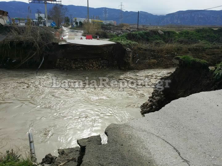 STOP: Έκλεισε και η έξοδος της Λαμίας προς Αθήνα - Φωτογραφία 2