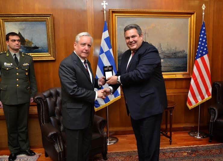Συναντήσεις ΥΕΘΑ Πάνου Καμμένου με τον Πρέσβη των Η.Π.Α στην Ελλάδα κ. Ντέιβιντ Πιρς και τον Πρέσβη της Ρωσίας στην Ελλάδα κ. Αντρέι Μάσλοφ - Φωτογραφία 1
