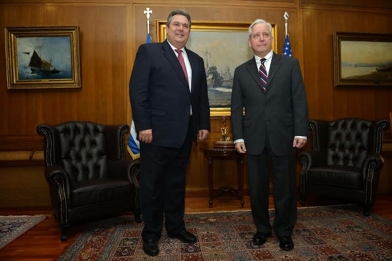 Συναντήσεις ΥΕΘΑ Πάνου Καμμένου με τον Πρέσβη των Η.Π.Α στην Ελλάδα κ. Ντέιβιντ Πιρς και τον Πρέσβη της Ρωσίας στην Ελλάδα κ. Αντρέι Μάσλοφ - Φωτογραφία 2
