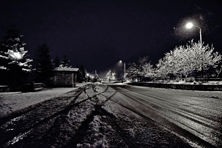 Δείτε υπέροχες φωτογραφίες από το χιονισμένο Καρπενήσι - Φωτογραφία 6