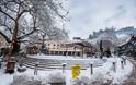 Δείτε υπέροχες φωτογραφίες από το χιονισμένο Καρπενήσι - Φωτογραφία 13