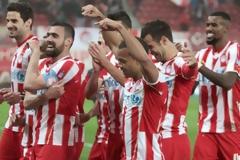 O Ολυμπιακός νίκησε με 2-1 τον Ατρόμητο και πάει στο «+8» στην Τούμπα