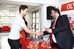 ΟΙΚΟΓΕΝΕΙΑΚΕΣ... ΣΤΙΓΜΕΣ ΚΑΙ ΕΥΧΕΣ ΣΤΟ ΡΕΝΤΗ (PHOTOS)