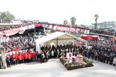 «ΑΔΕΡΦΙΑ ΖΕΙΤΕ, ΕΣΕΙΣ ΜΑΣ ΟΔΗΓΕΙΤΕ» (ΒΙΝΤΕΟ & PHOTOS)