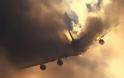 Δείτε πως το μεγαλύτερο επιβατικό αεροπλάνο στον κόσμο σκίζει τα σύννεφα στα δυο [Video]