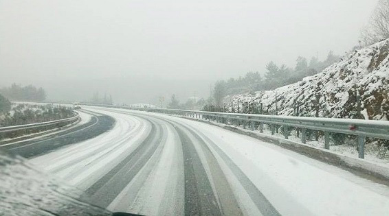 Στα λευκά η συμπρωτεύουσα - Δείτε τη χιονισμένη Θεσσαλονίκη! [photos] - Φωτογραφία 5